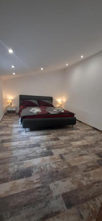 Apartmani Petar I Luka 巴卡尔 外观 照片