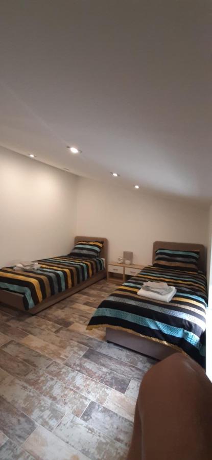 Apartmani Petar I Luka 巴卡尔 外观 照片