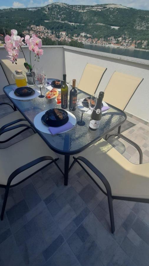 Apartmani Petar I Luka 巴卡尔 外观 照片