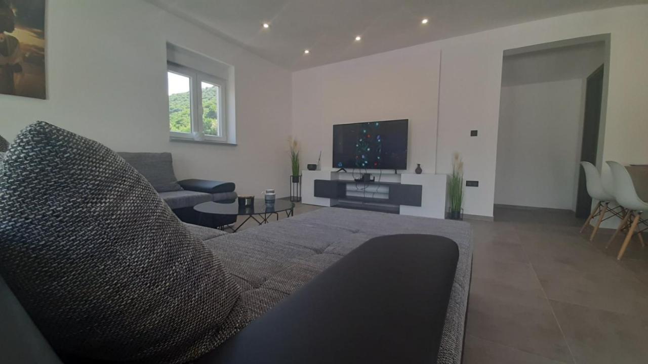 Apartmani Petar I Luka 巴卡尔 外观 照片