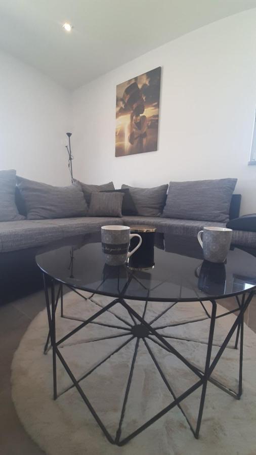 Apartmani Petar I Luka 巴卡尔 外观 照片